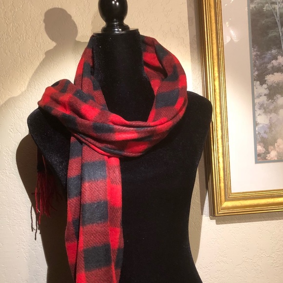 Accessories - NWT-Black/Red Checkered fleece scarf with fringe